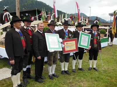 Bat. Schützenfest Waidring 17.05.2015 Bild 14